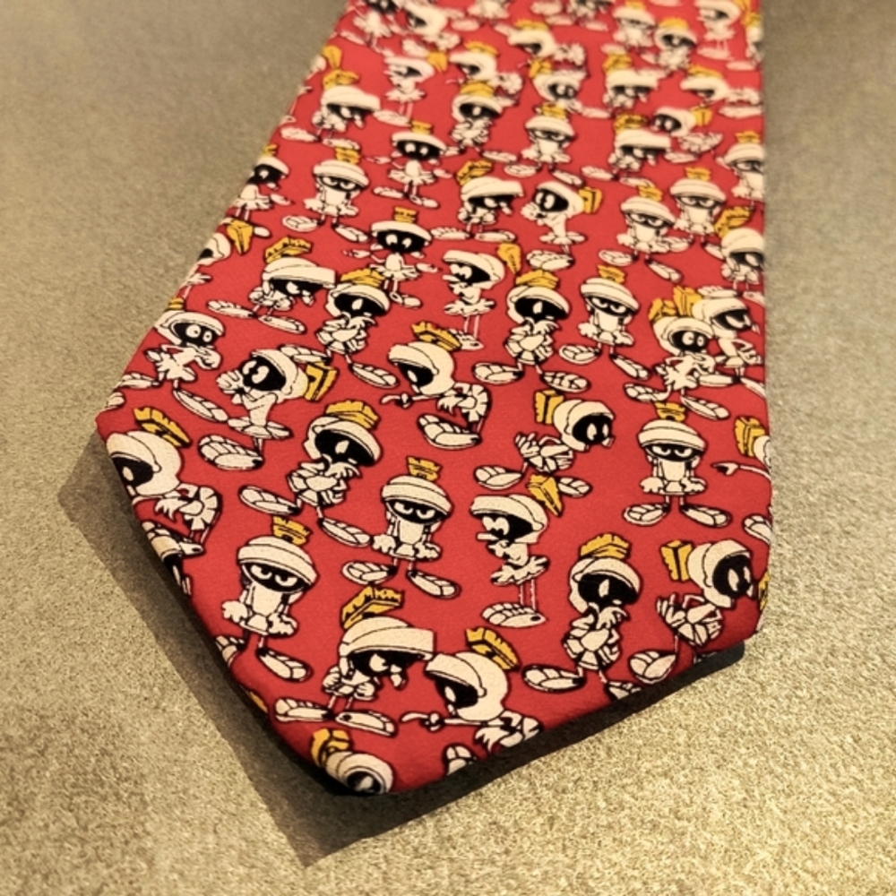 Looney Tunes Silk Tie EUC
